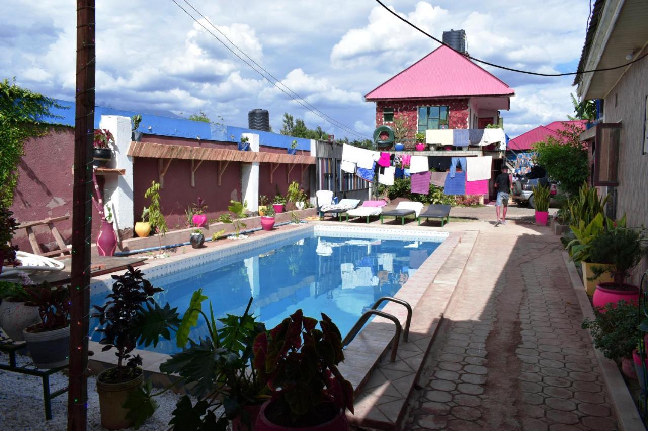 Arusha Safari Hostel Exterior photo