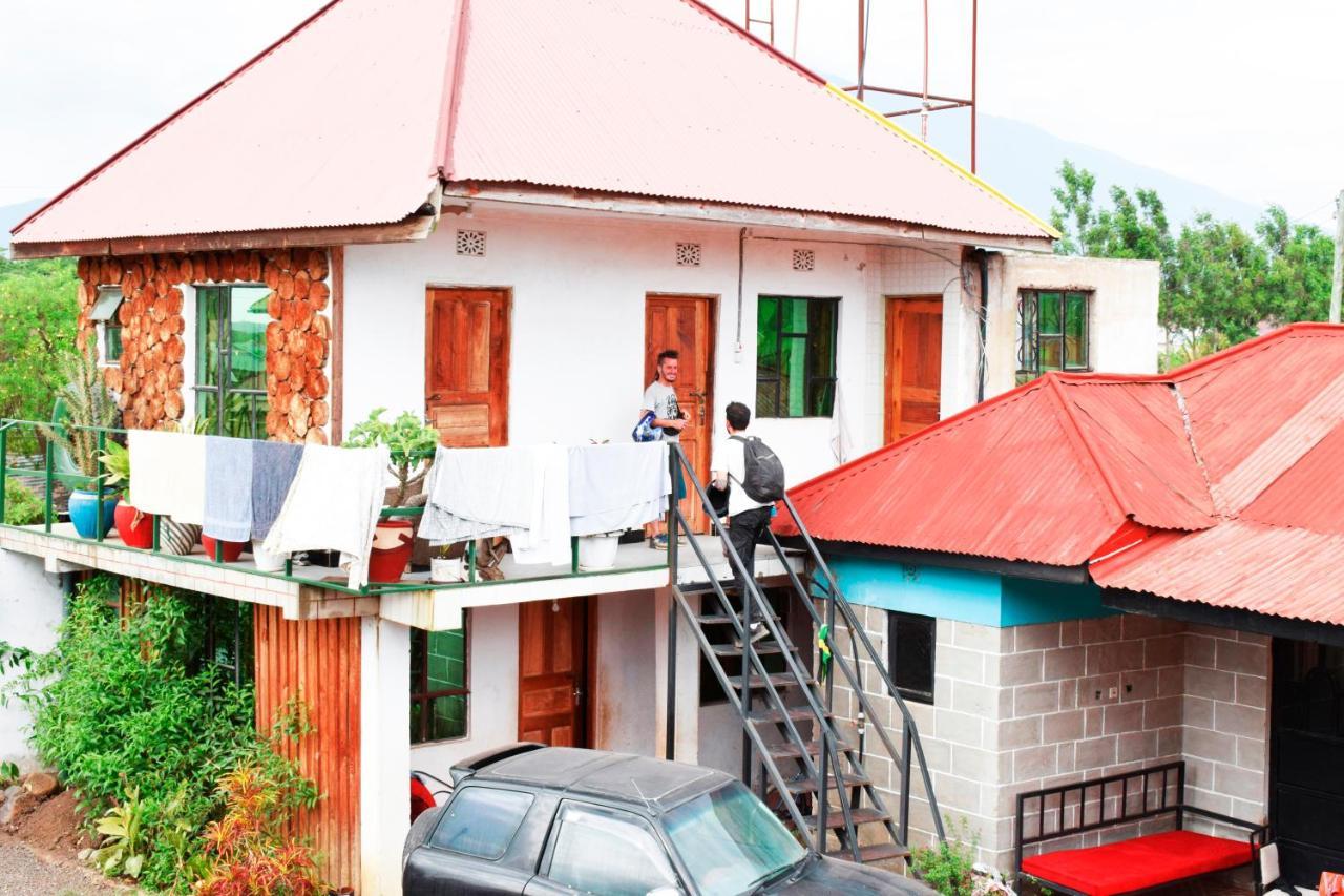 Arusha Safari Hostel Exterior photo