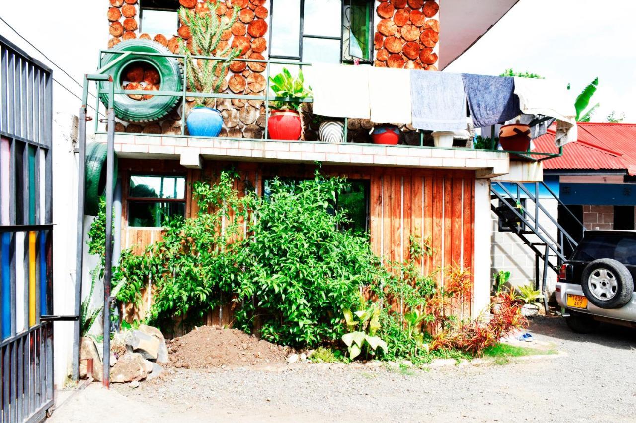 Arusha Safari Hostel Exterior photo